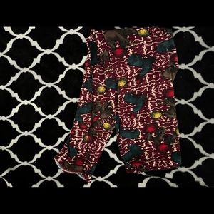 Size OS Never worn-Lularoe Circus leggings